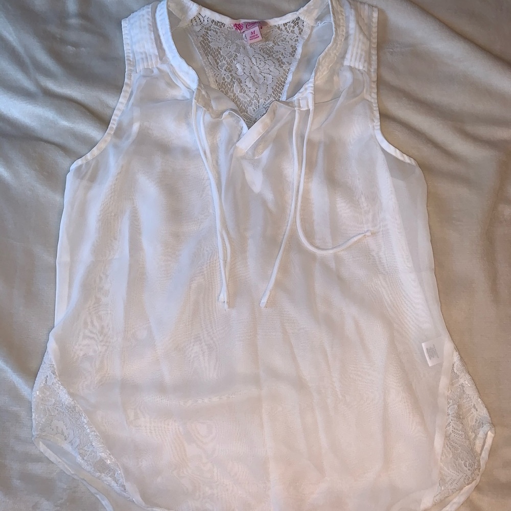 Business casual sleeveless top with lace details